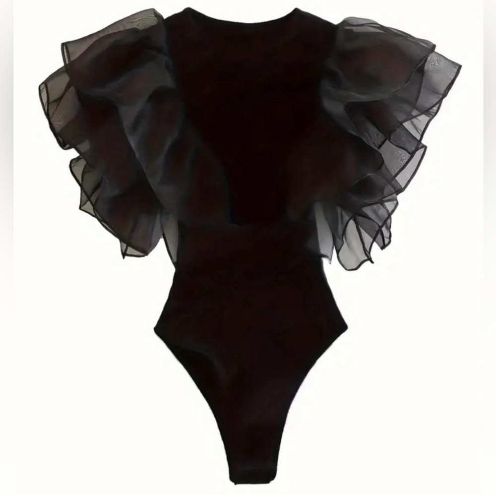 Flutter Sleeve Bodysuit🖤
